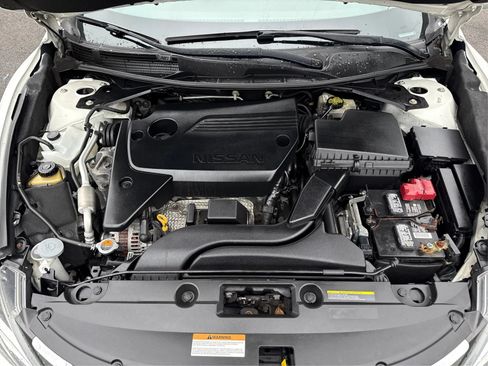 Used 2017 Nissan Altima 2.5 S w/ Power Driver Seat Package FWD image 11