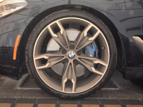 Used 2018 BMW M550i xDrive AWD/4WD image 7