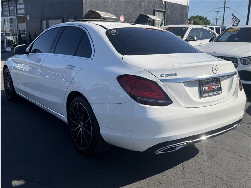 Used 2020 Mercedes-Benz C 300 Sedan w/ Premium Package image 4