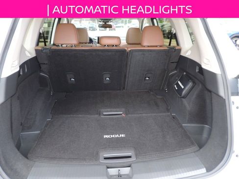 Used 2024 Nissan Rogue Platinum image 13