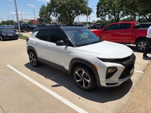 Certified 2023 Chevrolet TrailBlazer RS w/ Convenience Package FWD image 1