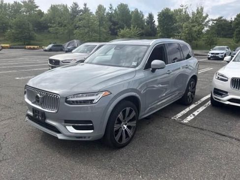 Used 2025 Volvo XC90 B6 Plus w/ Protection Package Premier AWD/4WD image 2