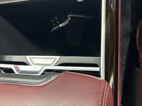 Used 2025 Land Rover Range Rover SE image 27