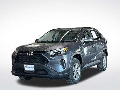 Used 2025 Toyota RAV4 XLE AWD/4WD image 4