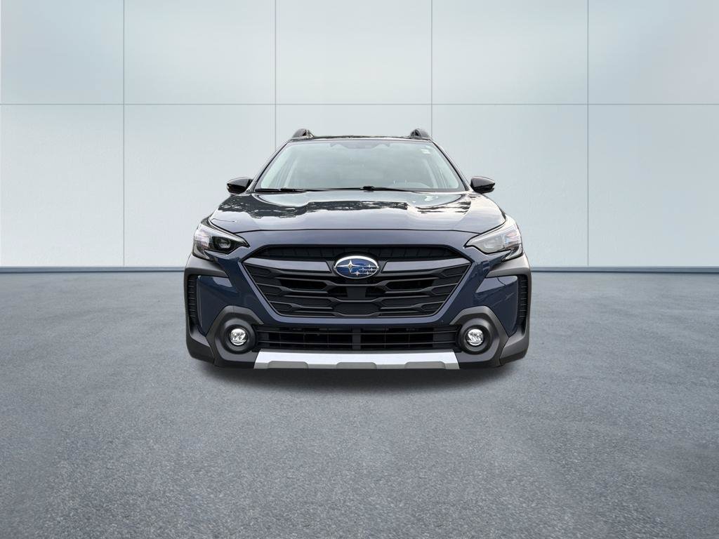 Used 2025 Subaru Outback Limited AWD/4WD image 3