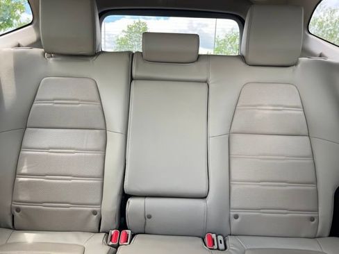 Used 2017 Honda CR-V Touring image 31