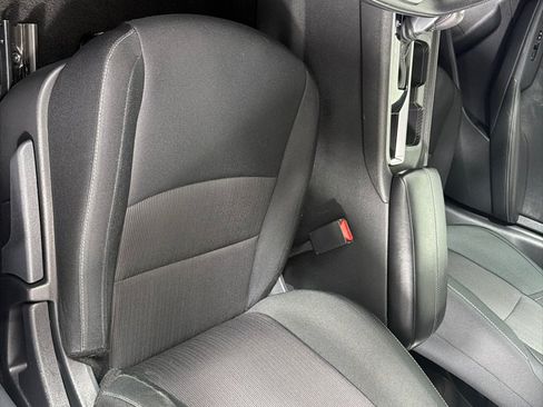 Used 2025 Nissan Sentra SV FWD image 12