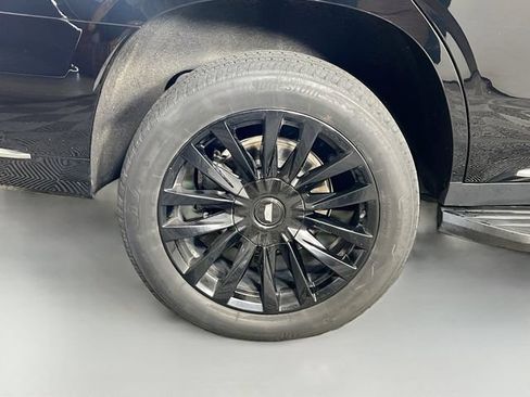 Used 2023 Cadillac Escalade Premium Luxury w/ LPO, Floor Liner Package AWD/4WD image 41