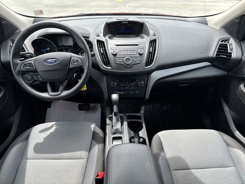 Used 2017 Ford Escape SE image 12