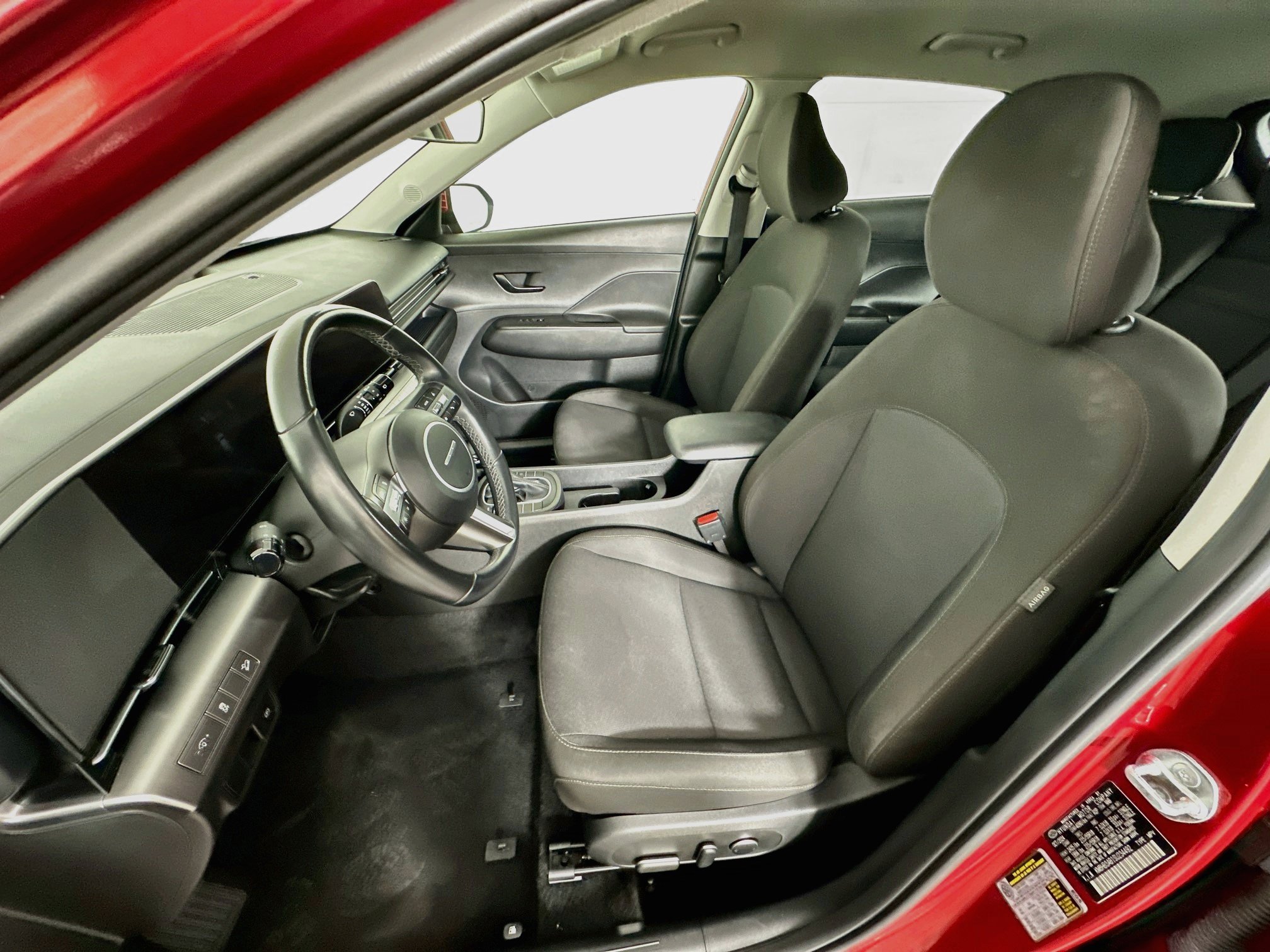 Used 2025 Hyundai Kona SEL FWD image 13
