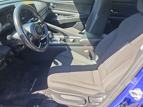Used 2021 Hyundai Elantra SEL w/ Convenience Package FWD image 26