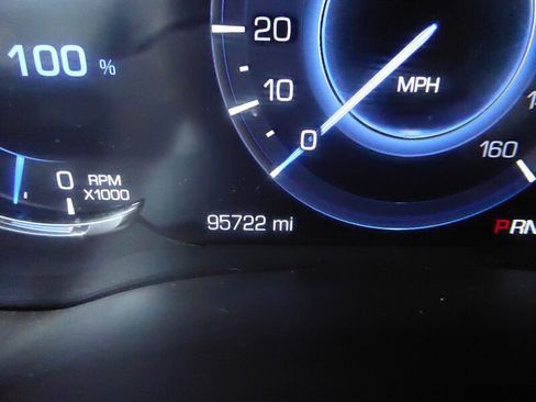 Used 2016 Cadillac Escalade Luxury AWD/4WD image 11