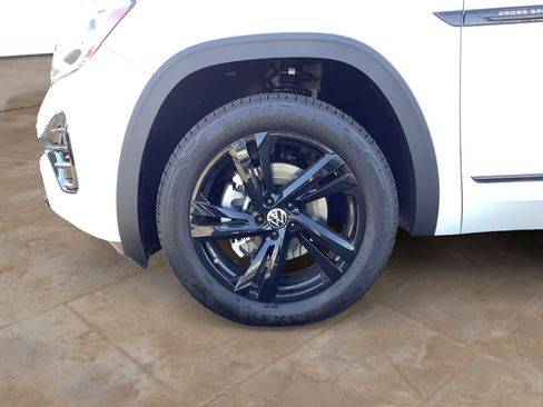 New 2026 Volkswagen Atlas Cross Sport SEL R-Line image 10