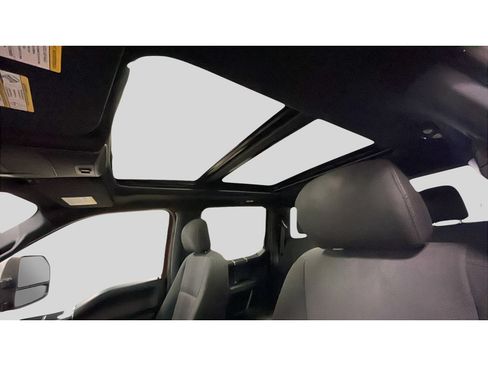 Used 2019 Ford F150 XLT w/ Equipment Group 302A Luxury AWD/4WD image 14