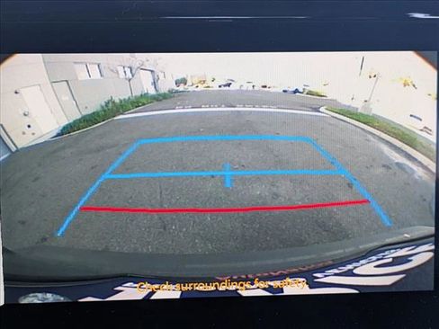 Used 2025 Toyota Corolla LE image 11