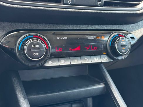 Used 2019 Kia Forte Sedan FWD image 22