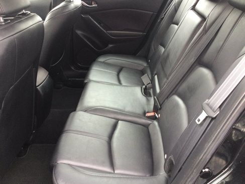 Used 2018 MAZDA MAZDA3 Touring FWD image 21