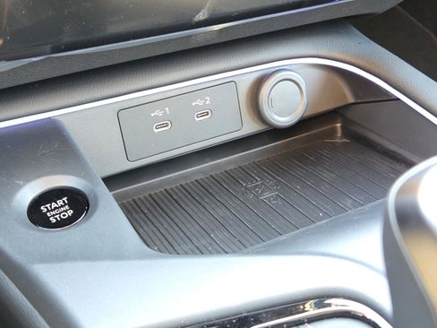 New 2026 Nissan Sentra SV w/ SV Convenience Package FWD image 23