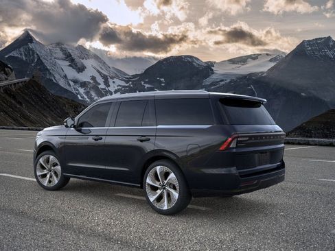 New 2026 Lincoln Navigator Black Label AWD/4WD image 4