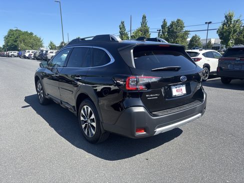 Certified 2024 Subaru Outback Touring AWD/4WD image 15