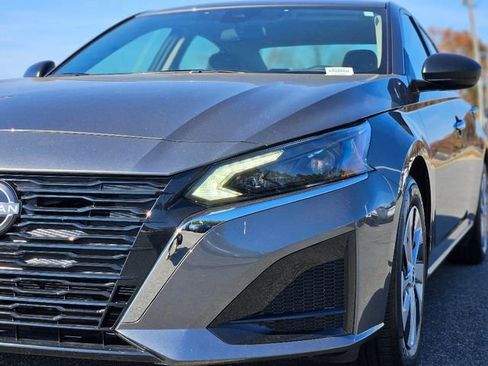 Certified 2025 Nissan Altima 2.5 S image 9