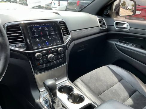 Used 2022 Jeep Grand Cherokee Laredo X RWD image 43