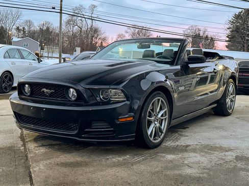 Used 2013 Ford Mustang GT Premium w/ Electronics Pkg image 9