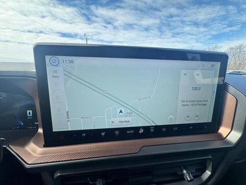 Used 2025 Ford Bronco Sport Outer Banks w/ Outer Banks Tech Package+ image 18