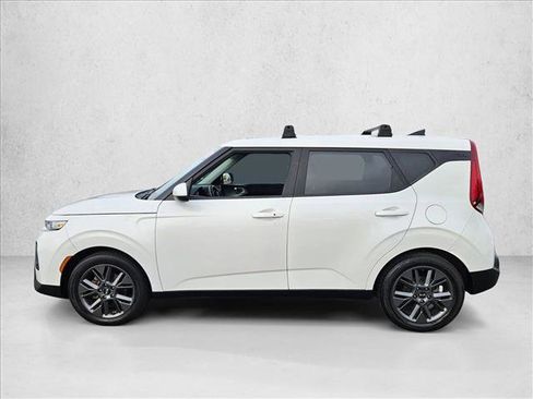 Used 2021 Kia Soul EX image 9