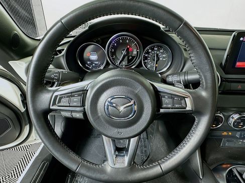 Used 2022 MAZDA MX-5 Miata Grand Touring w/ Weather Package image 18