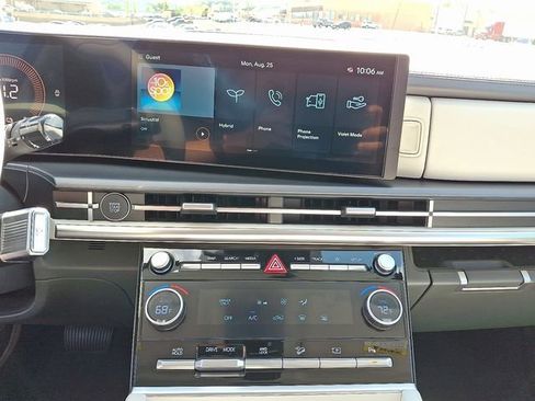 New 2026 Hyundai Santa Fe SE image 7