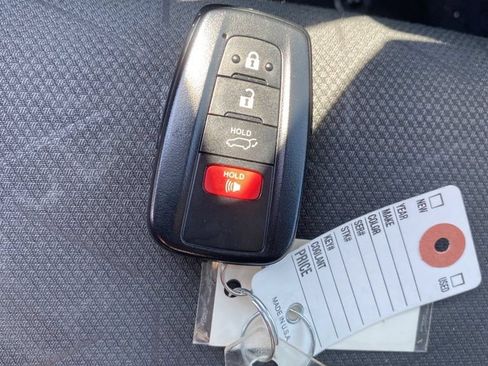 Used 2024 Toyota RAV4 XLE w/ Convenience Package AWD/4WD image 20