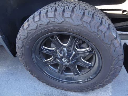 Used 2020 Chevrolet Silverado 1500 RST AWD/4WD image 13