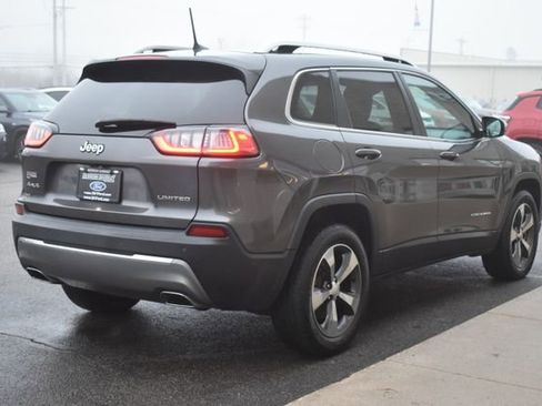Used 2019 Jeep Cherokee Limited w/ Luxury Group image 6