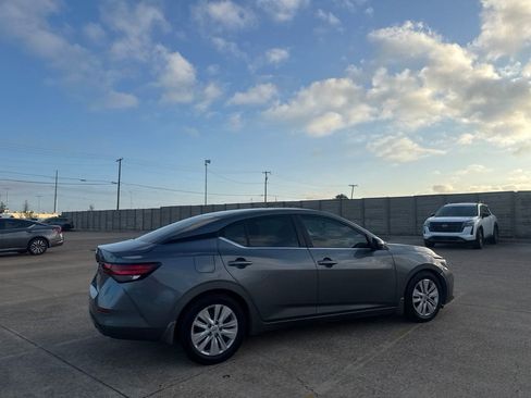 Certified 2020 Nissan Sentra S FWD image 18