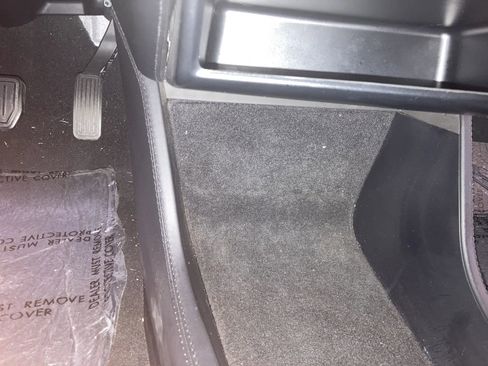 Used 2013 Tesla Model S RWD image 32