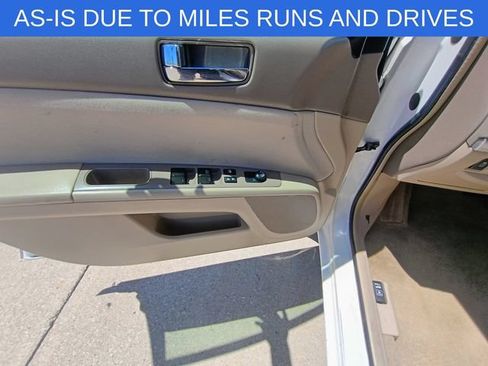 Used 2012 Nissan Sentra 2.0 S FWD image 40