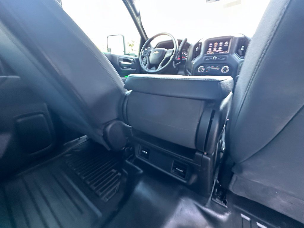 Used 2025 Chevrolet Silverado 3500 W/T AWD/4WD image 17