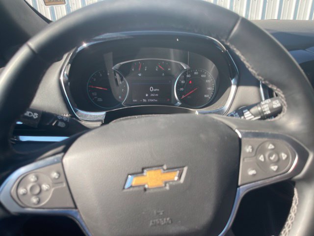 Used 2023 Chevrolet Traverse LT FWD image 11