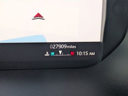 Certified 2021 Land Rover Defender 110 X image 31