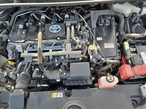 Used 2021 Toyota Corolla LE image 21