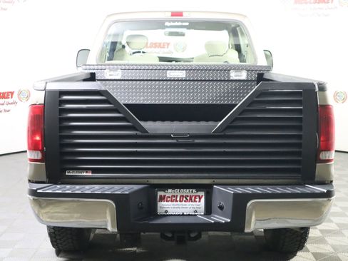 Used 2002 Ford F250 XLT AWD/4WD image 6