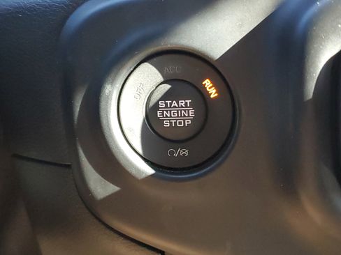 Used 2021 Jeep Wrangler Unlimited Sahara image 25