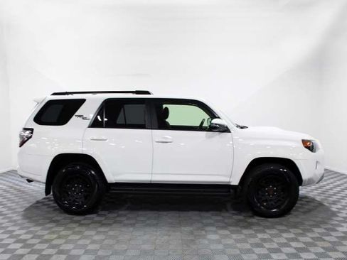 Certified 2024 Toyota 4Runner TRD Off-Road Premium w/ Moonroof Package AWD/4WD image 7