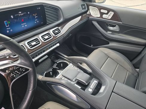 Certified 2024 Mercedes-Benz GLS 450 4MATIC image 33