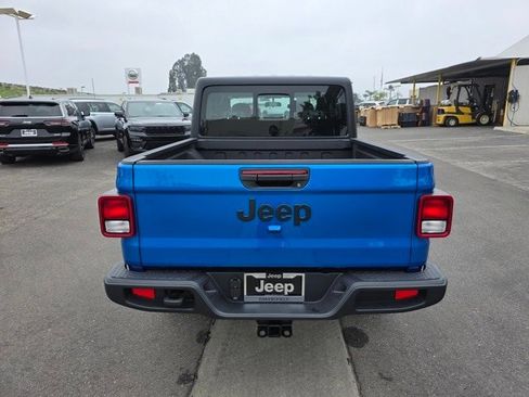 New 2026 Jeep Gladiator Sport image 6