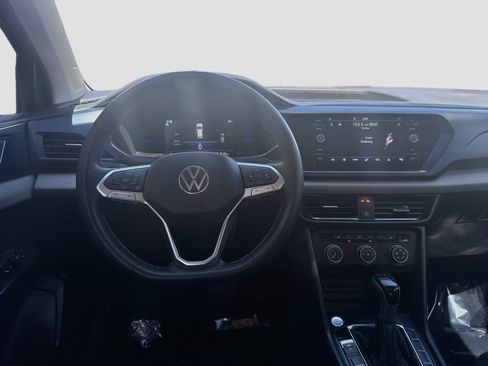 Used 2022 Volkswagen Taos SE FWD image 20