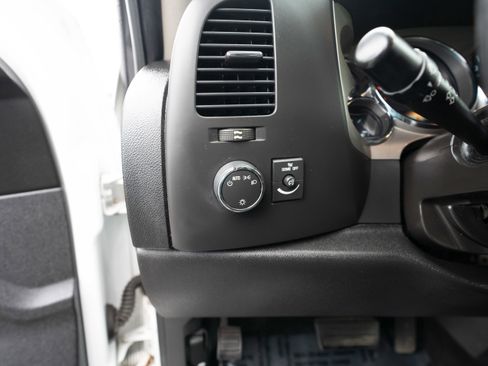 Used 2012 Chevrolet Silverado 1500 LT RWD image 11