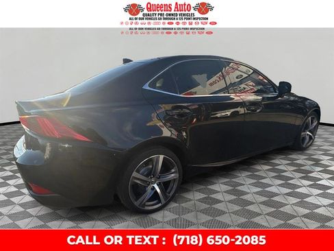 Used 2019 Lexus IS 300 F Sport image 7
