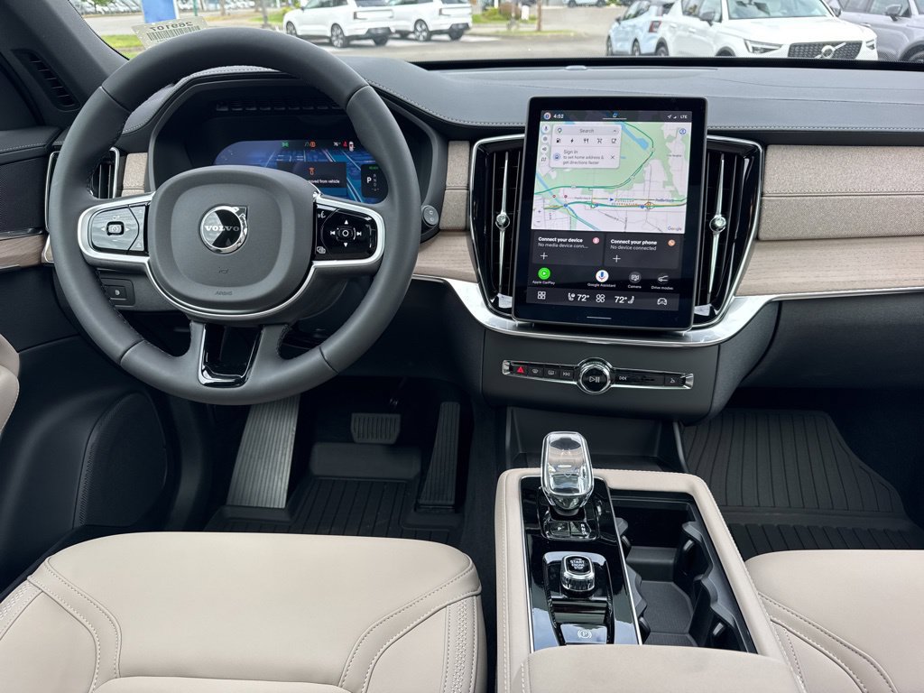 New 2026 Volvo XC90 T8 Plus w/ Protection Package AWD/4WD image 22